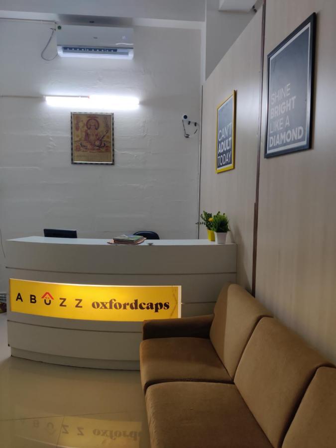 Хостел Abuzz Oxfordcaps Imperial Heights Mussoorie Деградун Екстер'єр фото
