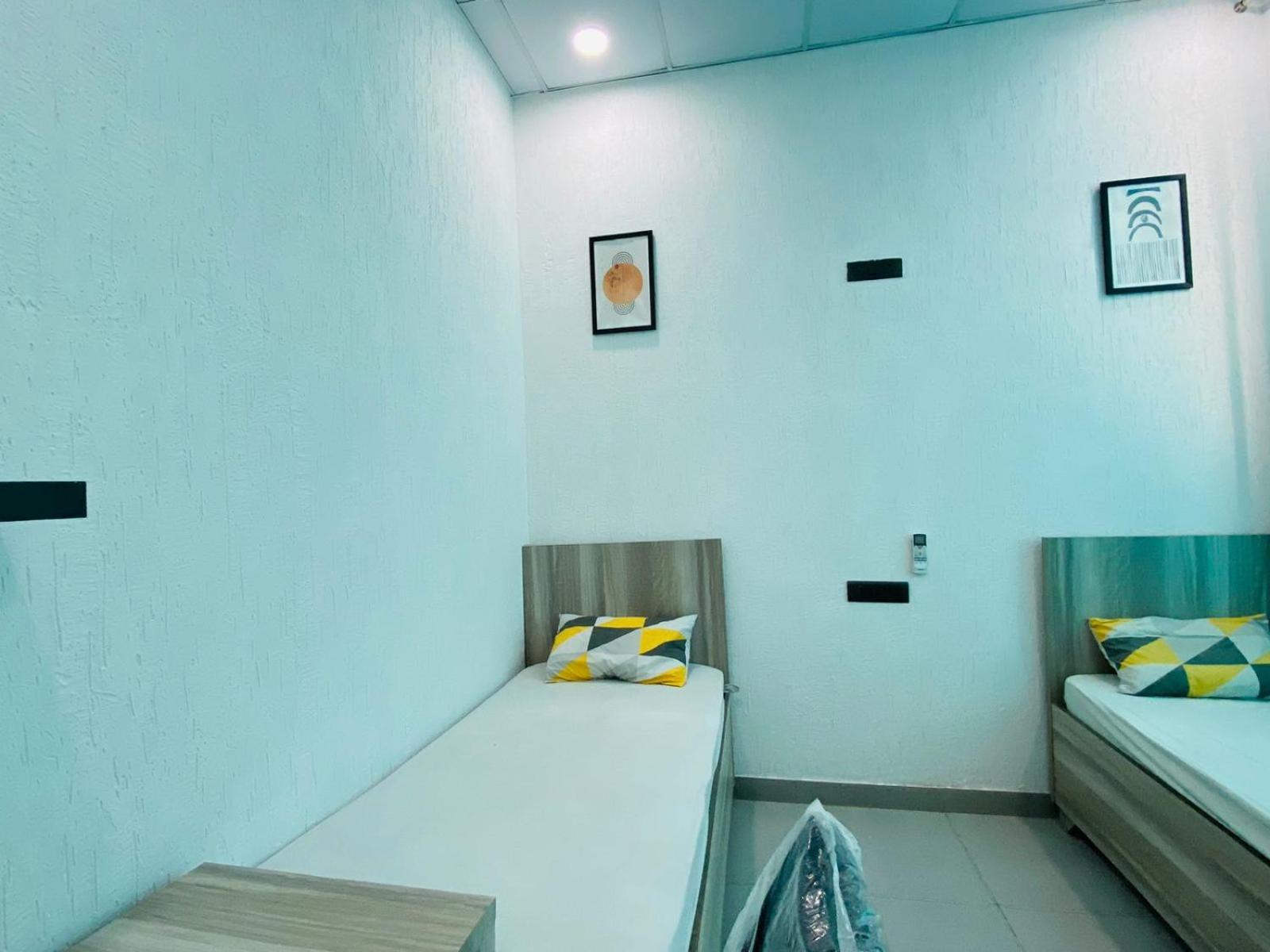 Хостел Abuzz Oxfordcaps Imperial Heights Mussoorie Деградун Екстер'єр фото